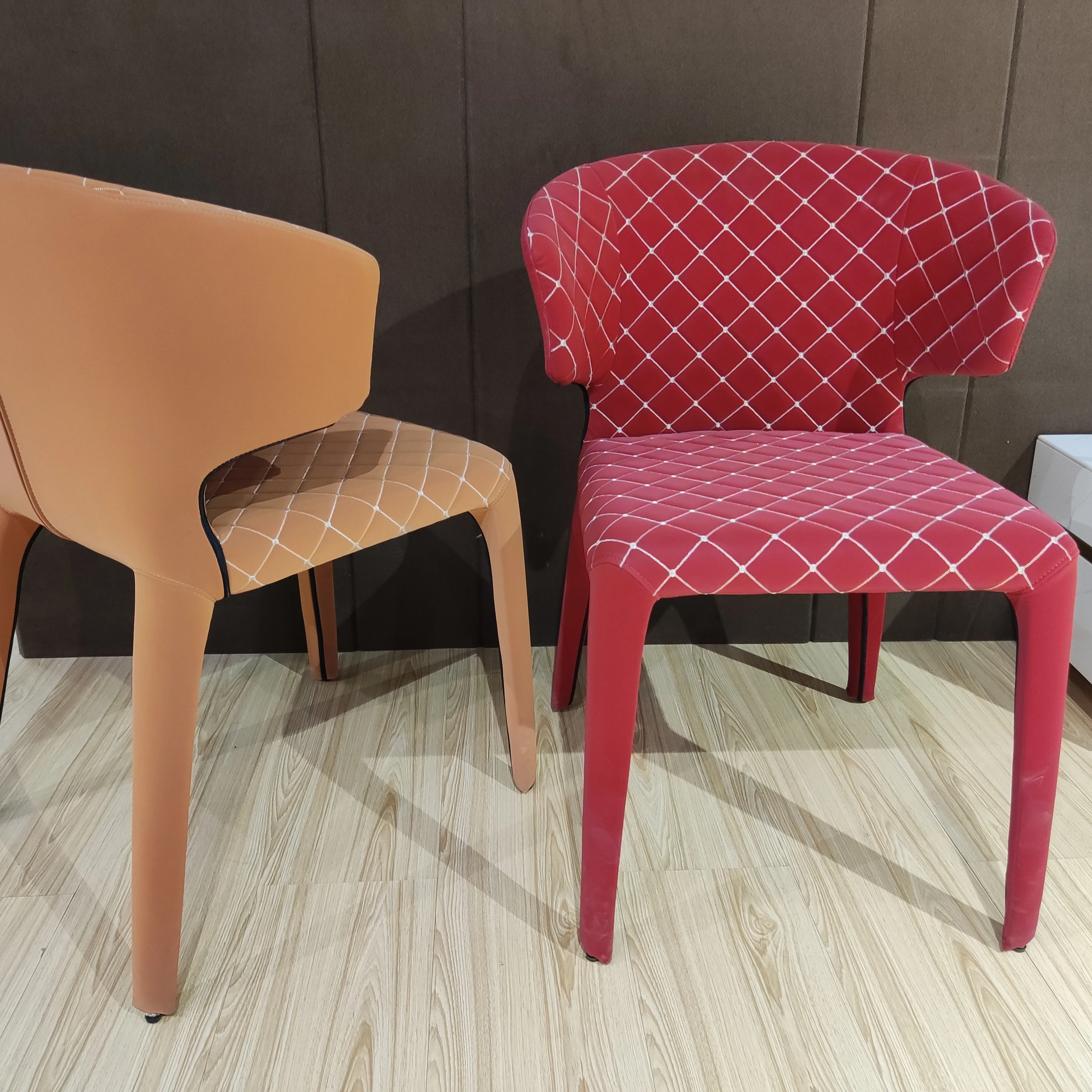 modern luxury Italian minimalist style dining room chairs desk room seat Model room desk chair molded foam leather dining chair