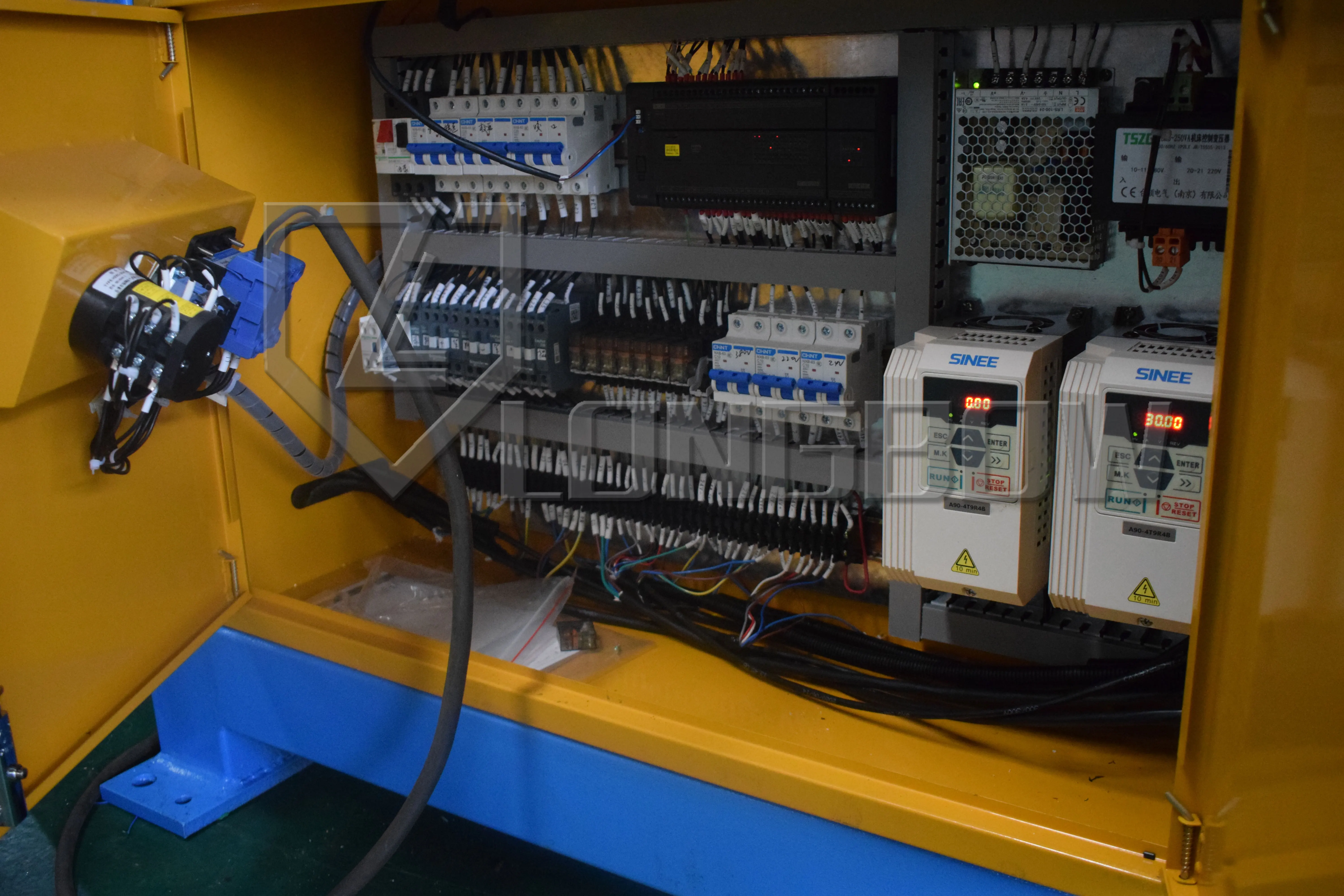 HVAC rectangular duct manufacturing machine