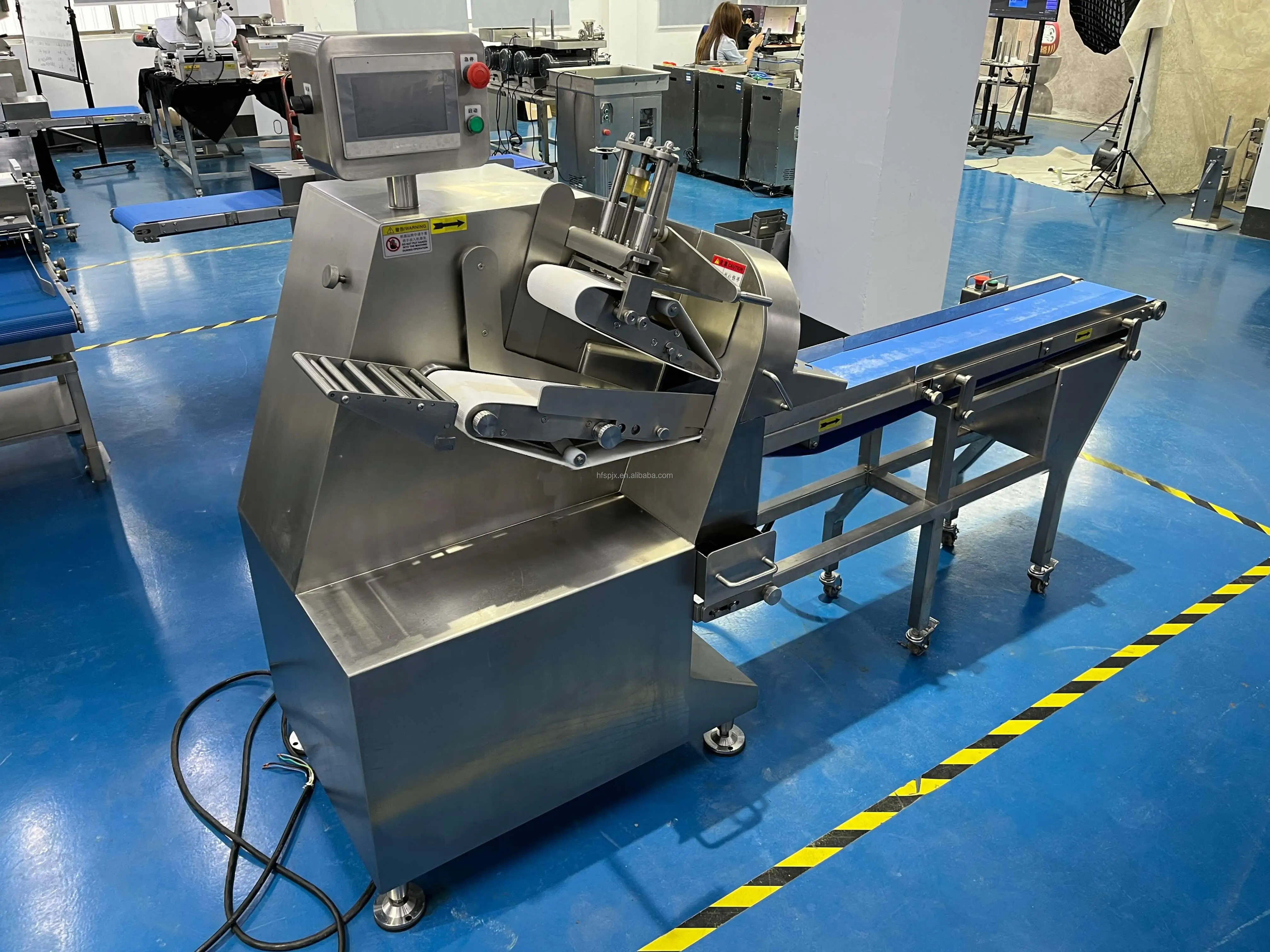 Electric Automatic Conveyor Salami Slicer Machine New Cheese Slicer Cutter Meat Slicer Restaurant Food Shop Frozen Meat