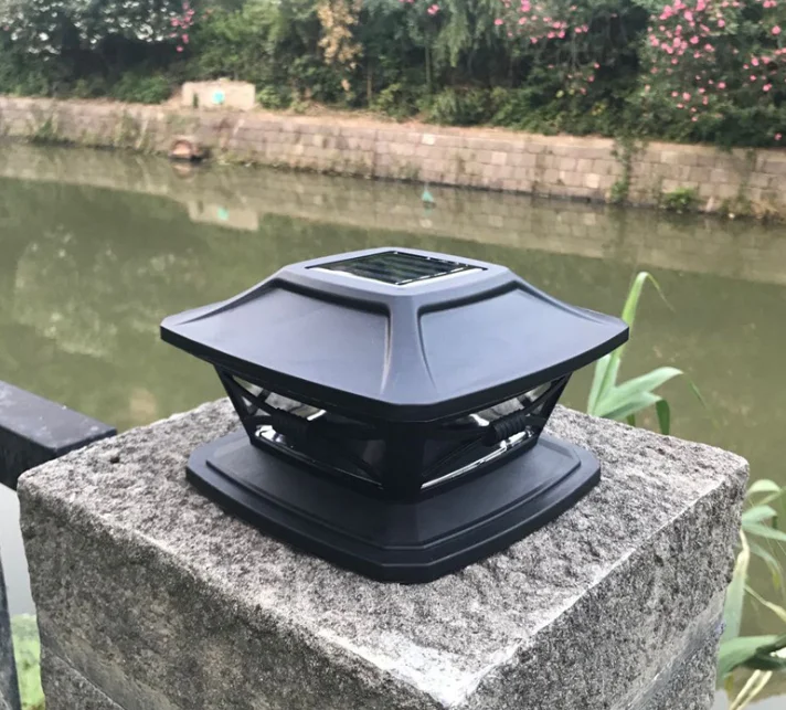 Wholesale  Waterproof IP55 Outdoor Solar Garden Lamp High Quality Garden Column Light Decoration Lamp Fence Lamp