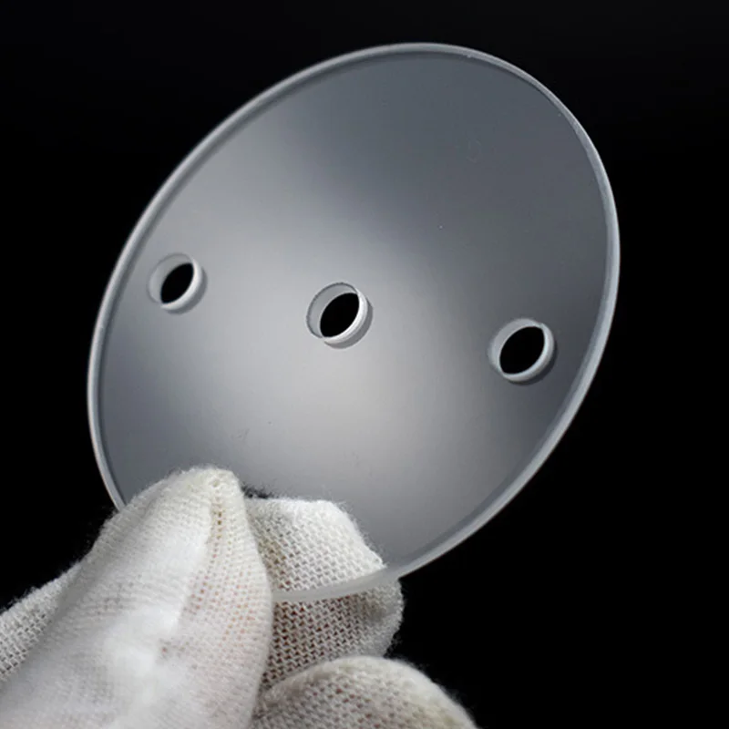 
Transparent quartz glass disc with hole 