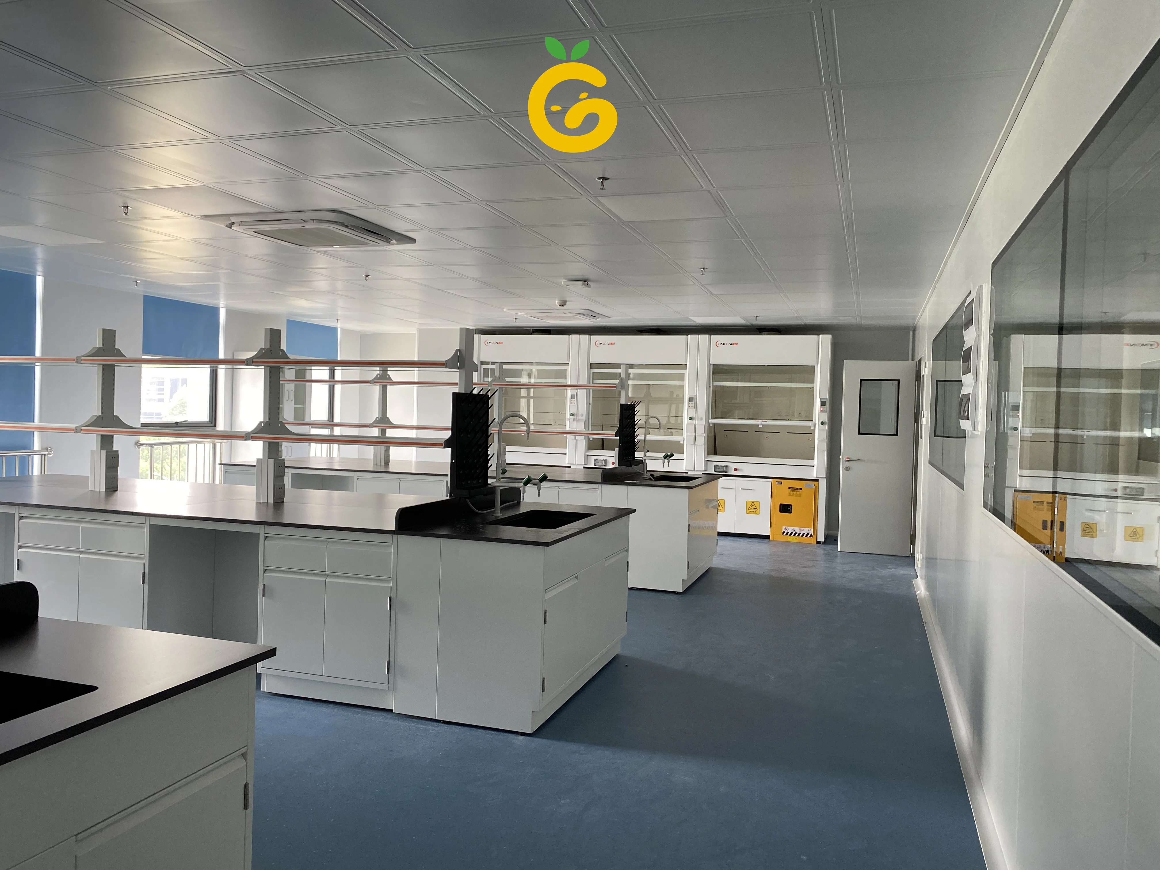 Commercial furniture pharmaceutical laboratory bench chemistry wall table laboratory furniture for university