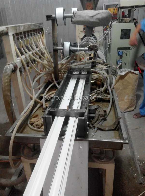 Hi quality pvc ceiling cornice widely used in Algeria