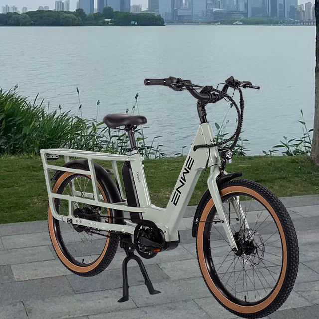 E-Bike с удобным дизайном и диапазоном 80 км идеально подходит для всех ваших потребностей в езде