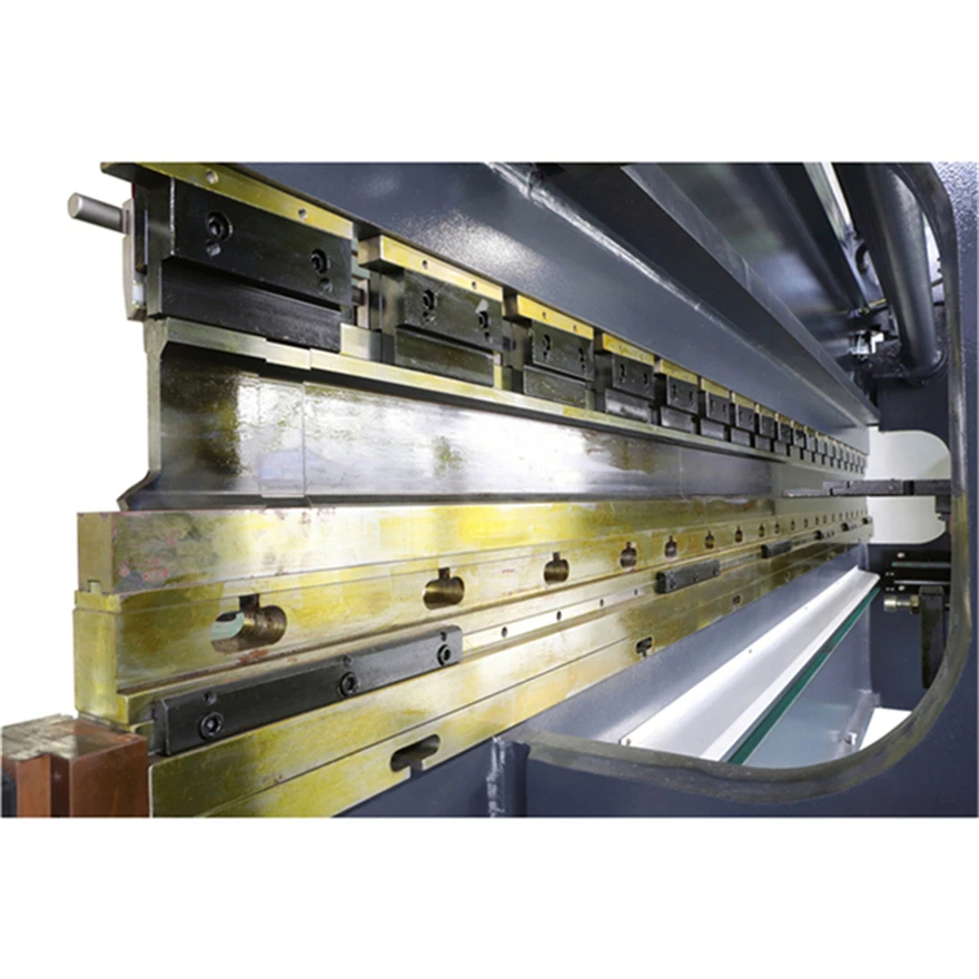 High bending accuracy wc67y series 160tn 4000mm metal sheet plate CNC hydraulic press brake bending machine factory price