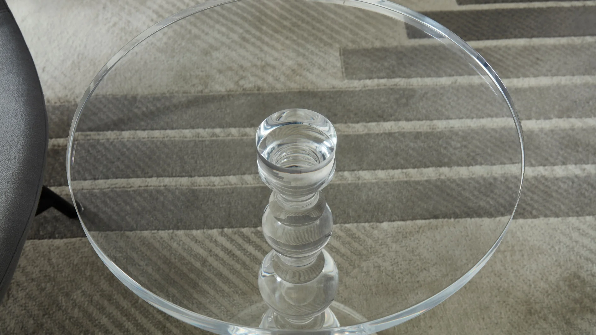 Factory wholesale acrylic end coffee table Luxury clear transparent criado mudo acrylic round side table