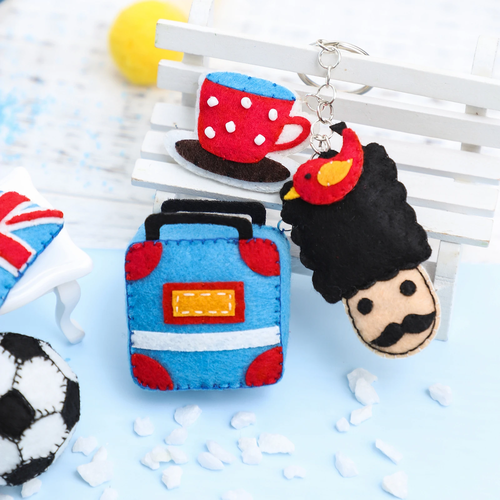 Dropshipping Non Woven Diy Sport Couples Fashion Keychains Pendant Luxury Keychain Toys