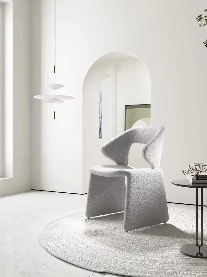 Luxury Single Reception Chair with Network Red Light for Negotiation Makeup Outdoor Hotel or Villa Use Single Sofa Lounge