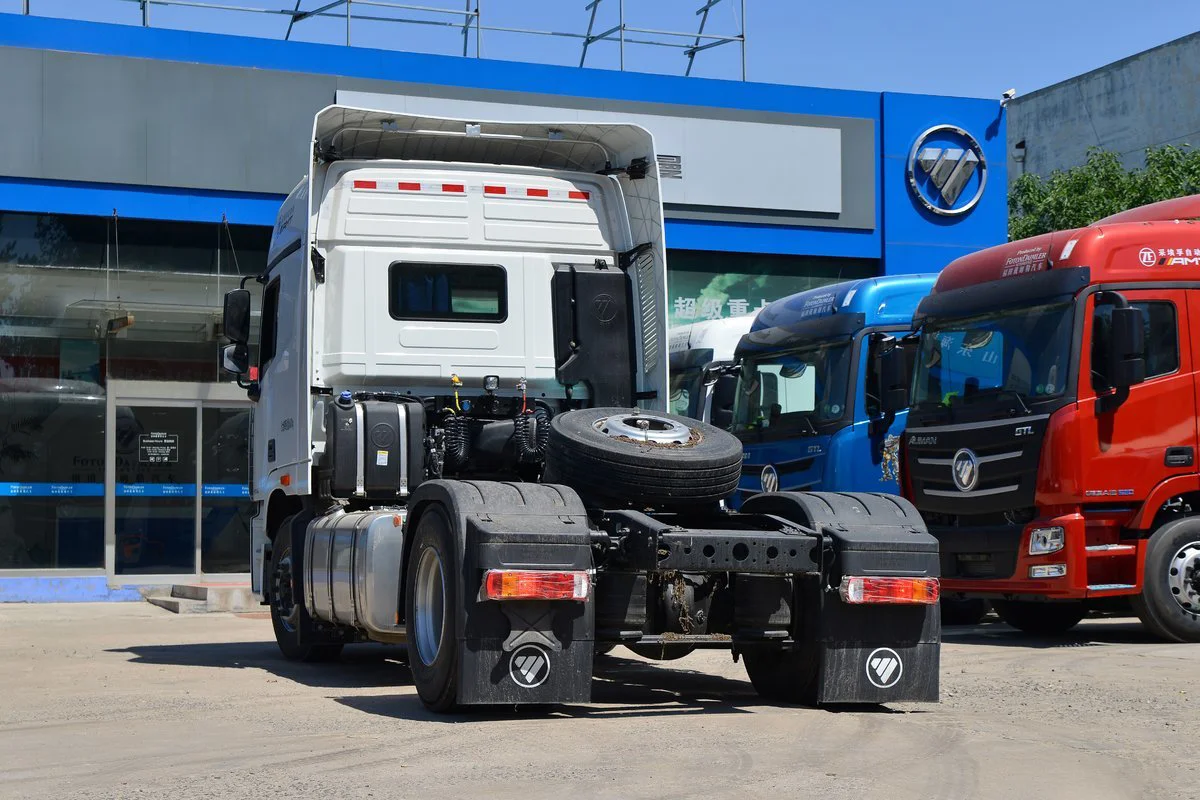 China new 380hp 450hp 4wd walking tractor engine trucks for sale low price