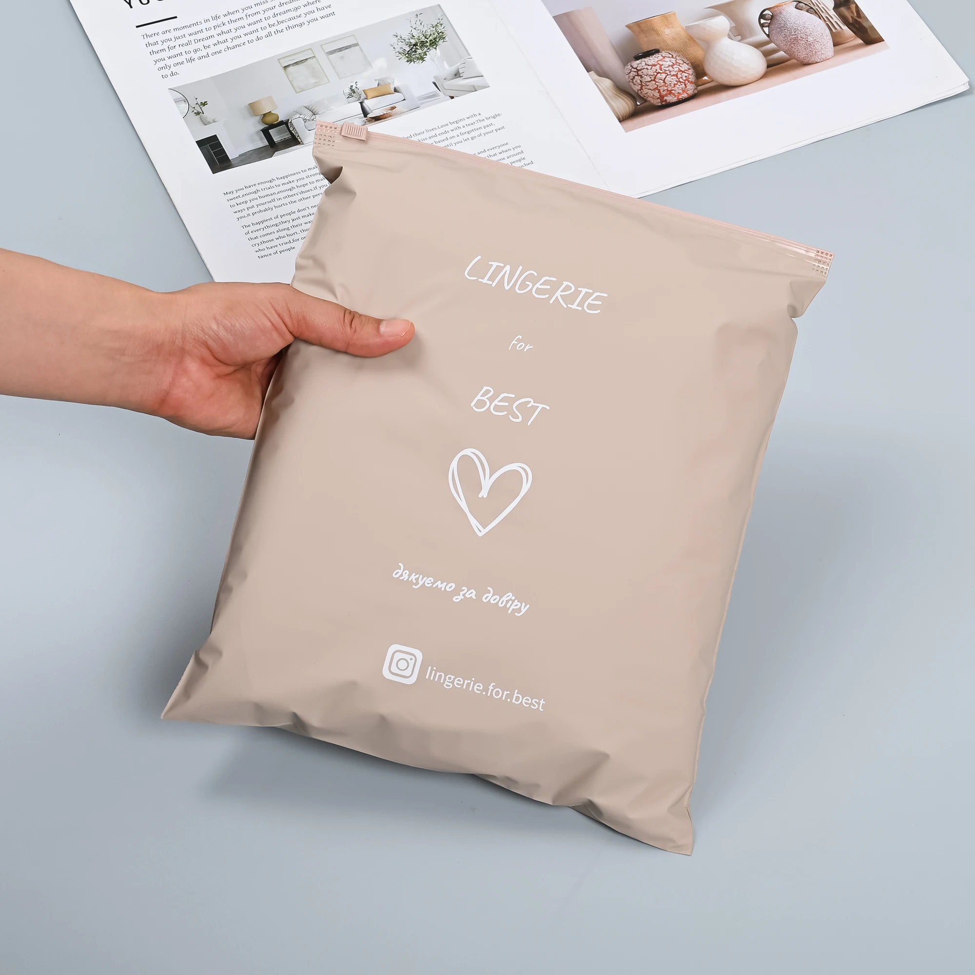 Custom Printed PE PVC Transparent Packing Bag Zip Lock Matte Bag Plastic Frosted Zipper Bags For Clothing