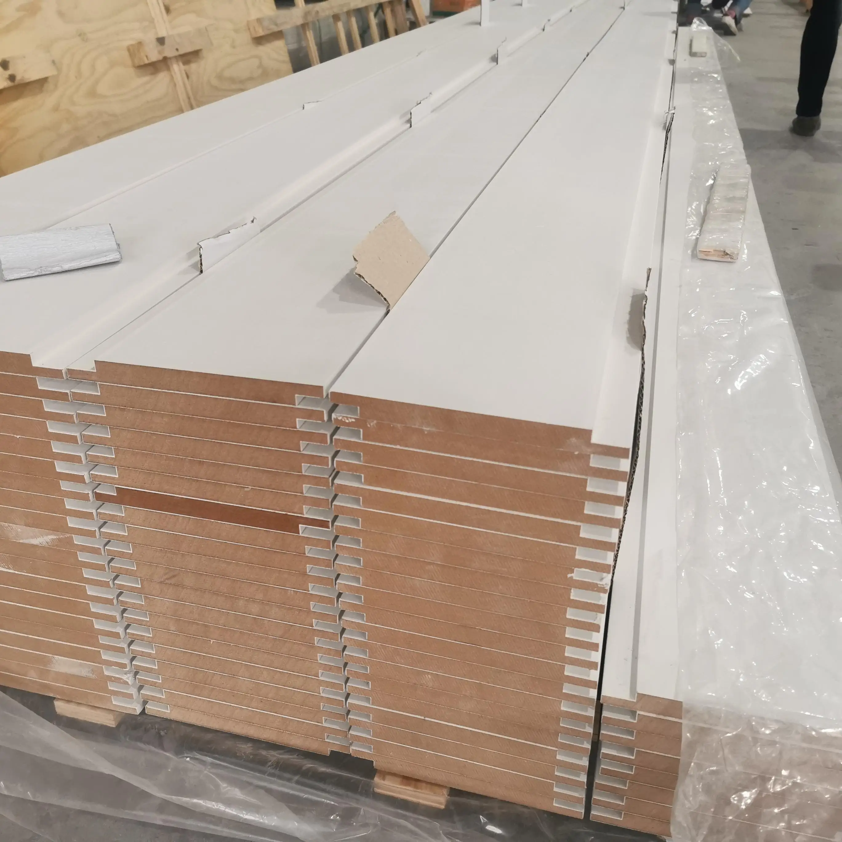 MDF Z Shiplap Hot sale Market Industry Standard Size Bulk Price Wall Panel Shiplap