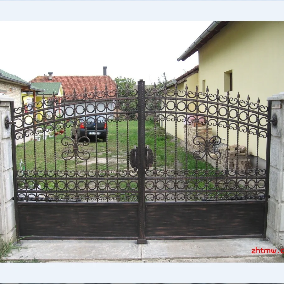 curved sliding gate