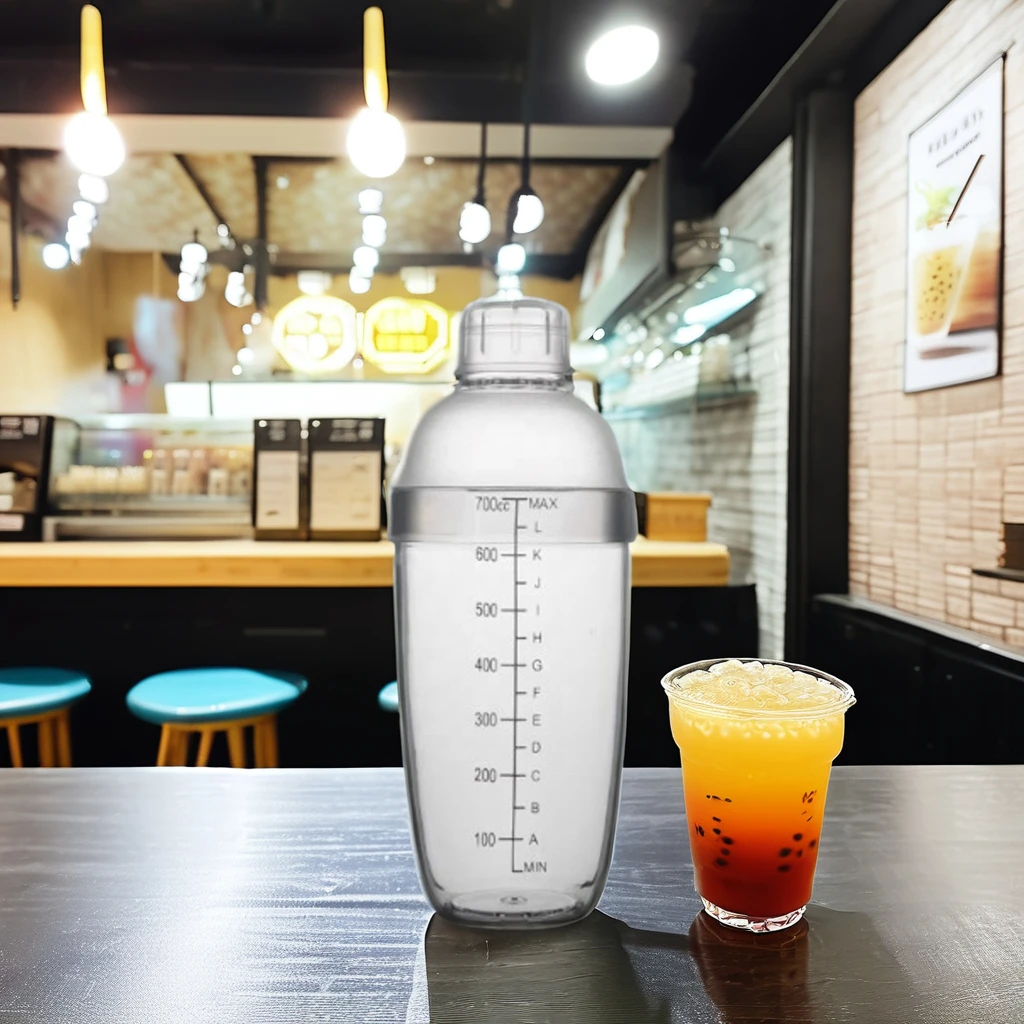 Large Capacity Transparent Plastic Shaker Cup for Bubble Tea Essential Bar Equipment Measuring Shaking Hotel Restaurant