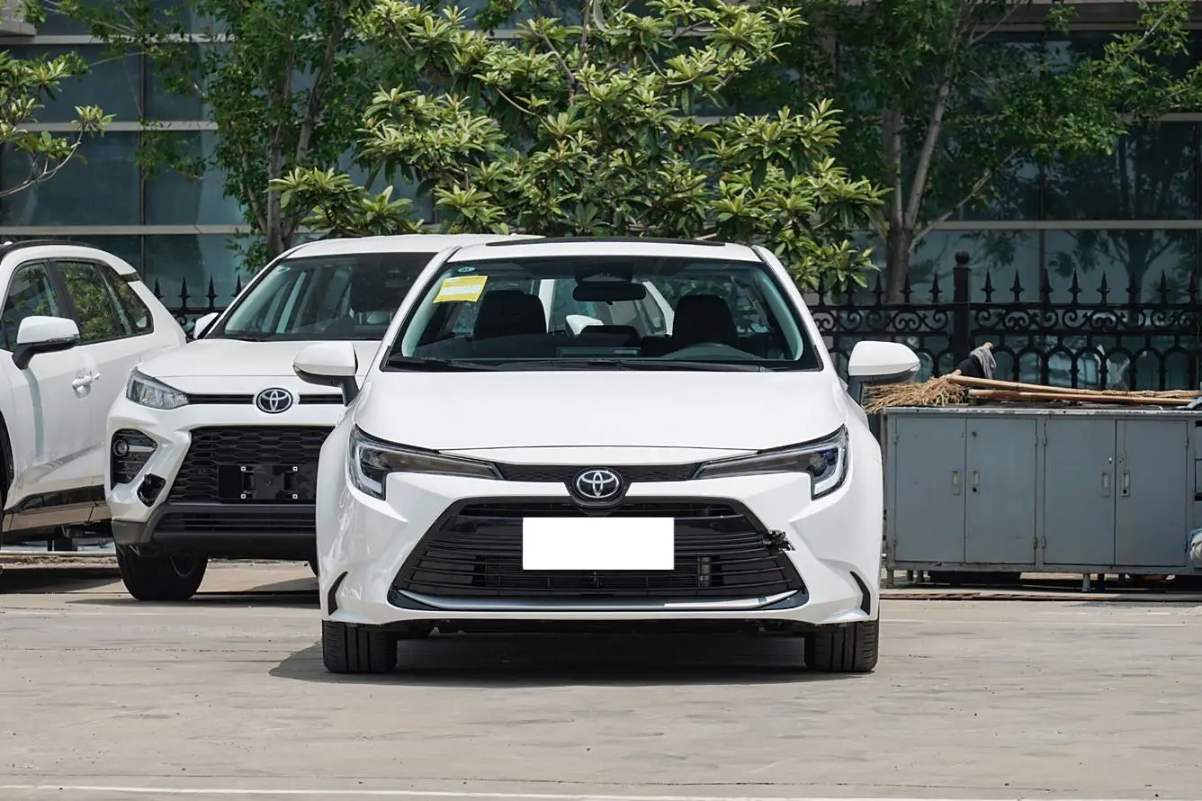 2024 Toyota LEVIN гибридные автомобили для продажи топовые версии автомобилей оптом Levin 185T CVT Sport High Speed