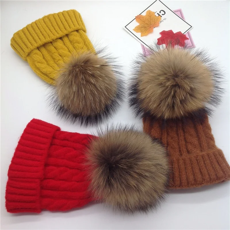 Wholesale Fashion Warm Hat Real Fur Pompom Ball Kids Acrylic Knitted Hat Adult Kids Winter Beanie Hats With Snap Pompom