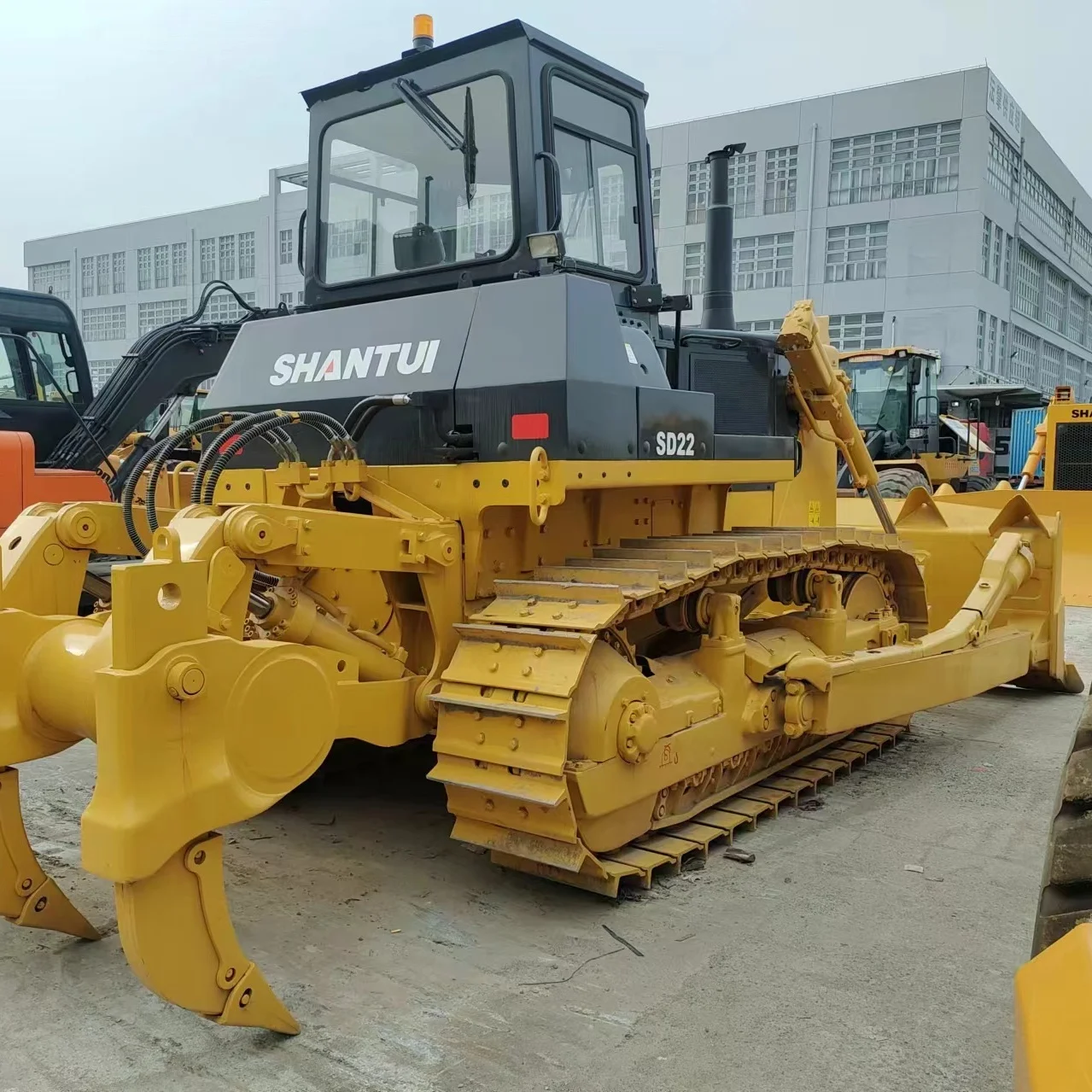 Used SD22 bulldozer China shantui sd22 sd32 very good quality bulldozer shantui sd16 bulldozer price cost-effective