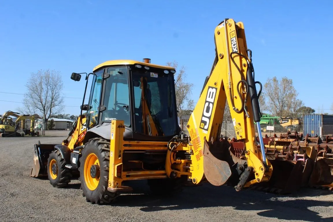 Б/у jcb 3cx с высоким качеством и дешевой ценой для продажи
