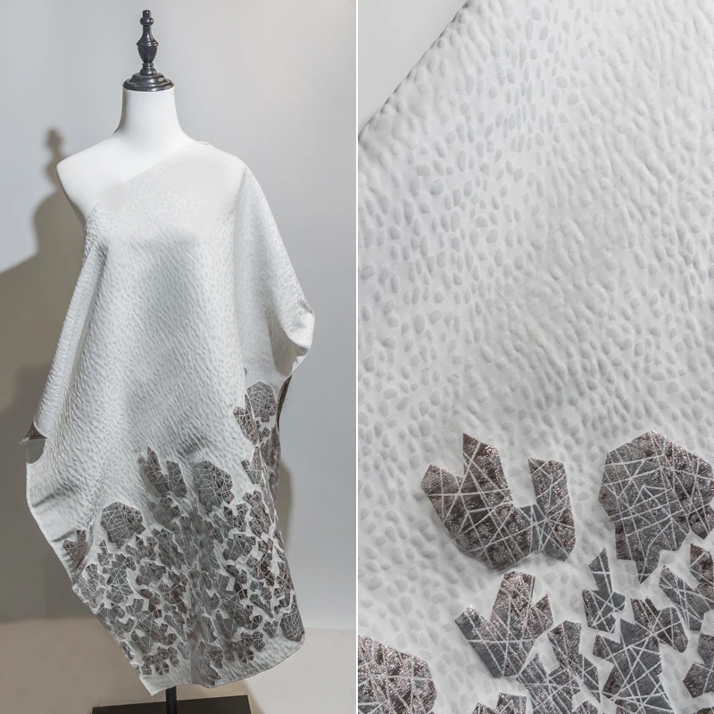 KEER Factory Custom Wholesale JMJ5779NA-A metallic geometry pattern white texture empty long dress jacquard fabric