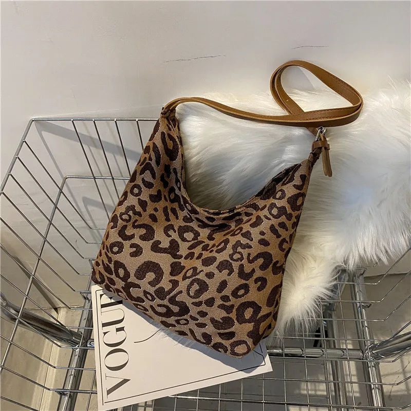 Leopard Print Large Capacity Large Bag Female 2022 New Trendy Net Red Retro Single Shoulder Underarm Bag Wholesale Tote Message