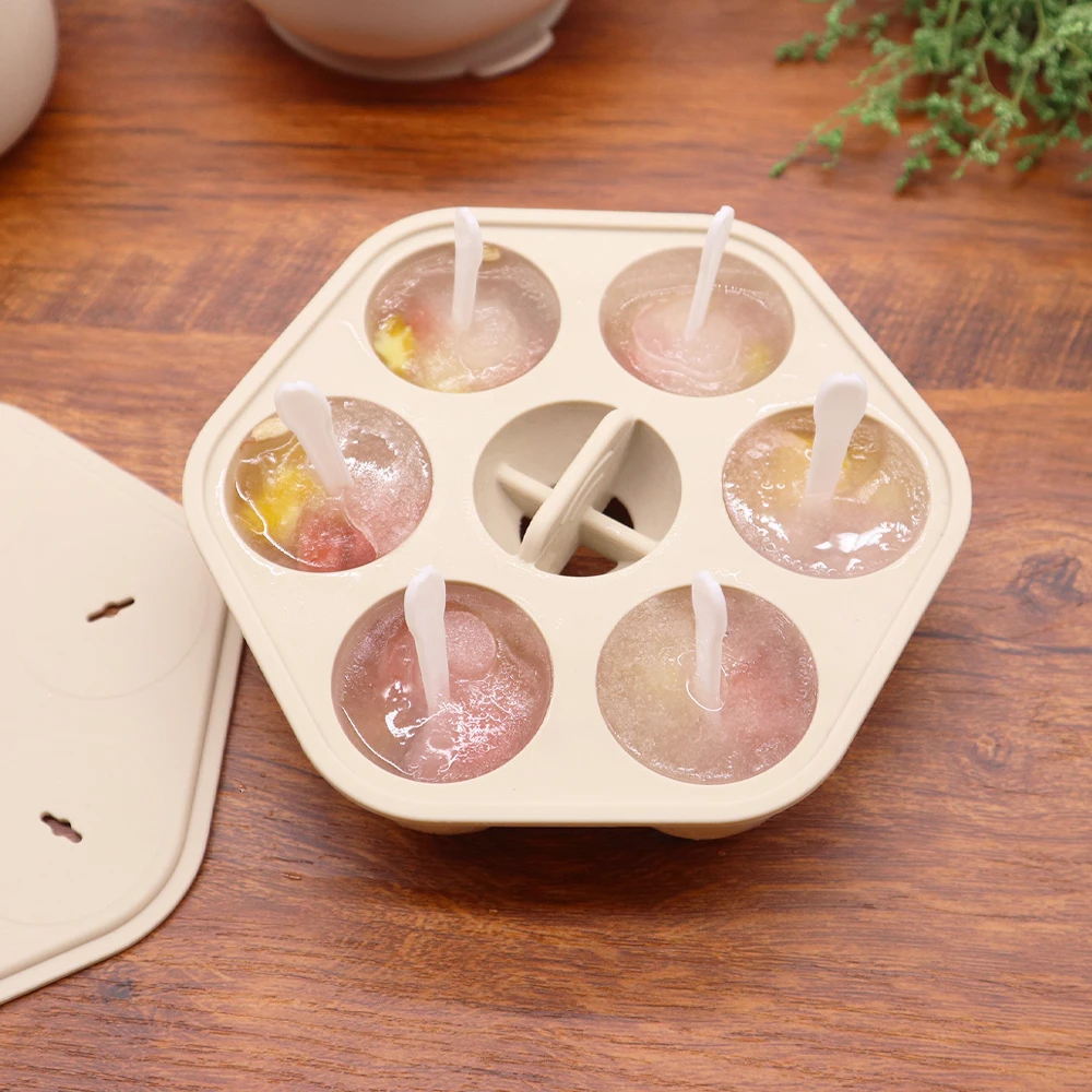 Wholesale Food Grade baby food storage round popsicle ice cream mold silicone ice cube tray with lid and bin