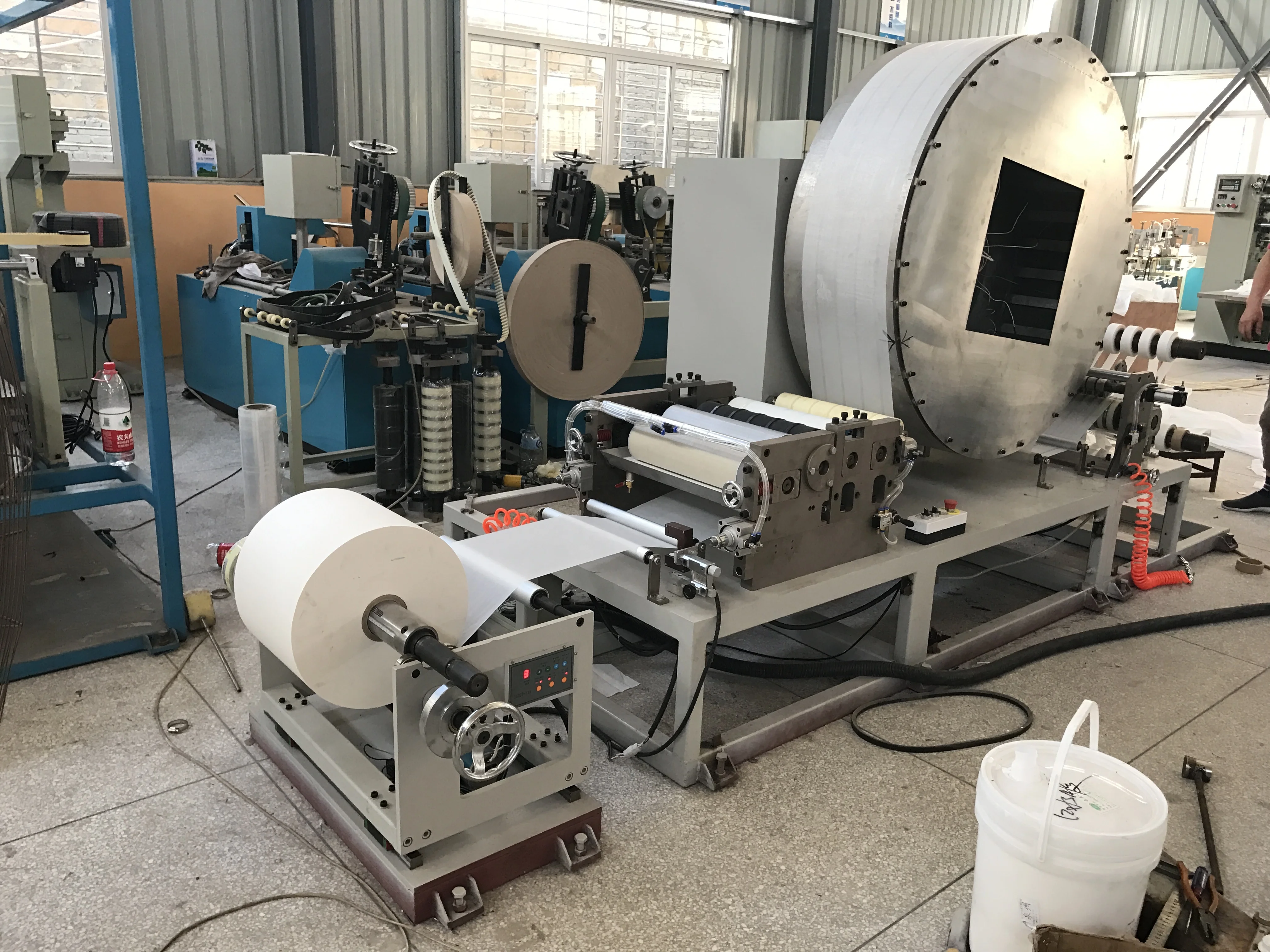 Cheap price automatic smoking rolling paper making machine