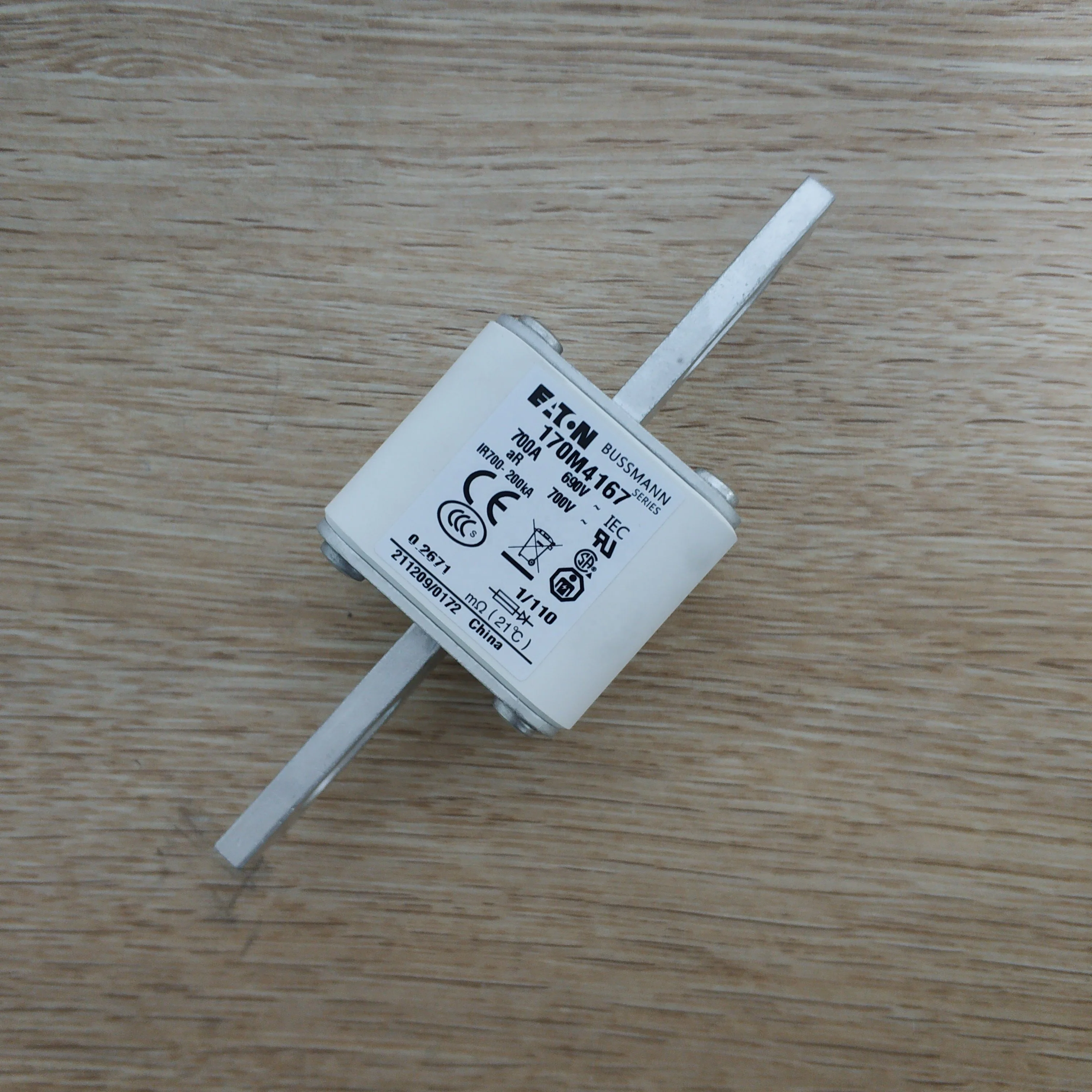 Eat-on fuse170M4167
