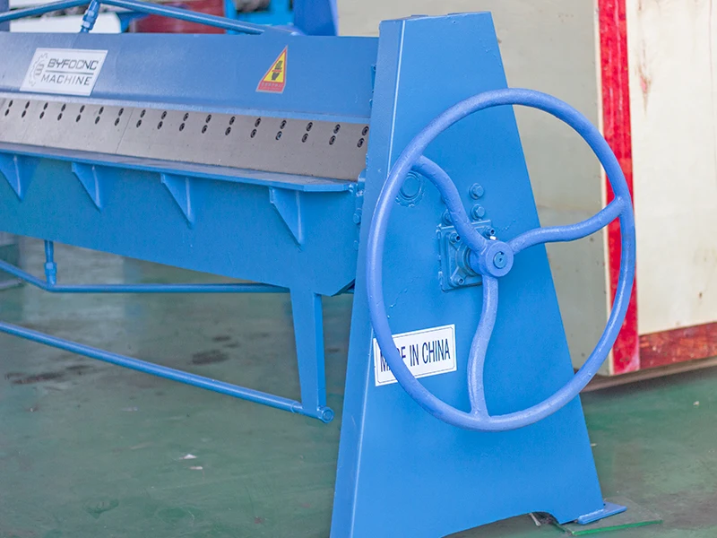 BYFO 1.5*2000 SS sheet folder economic hand folding machine manual sheet metal folder wholesale