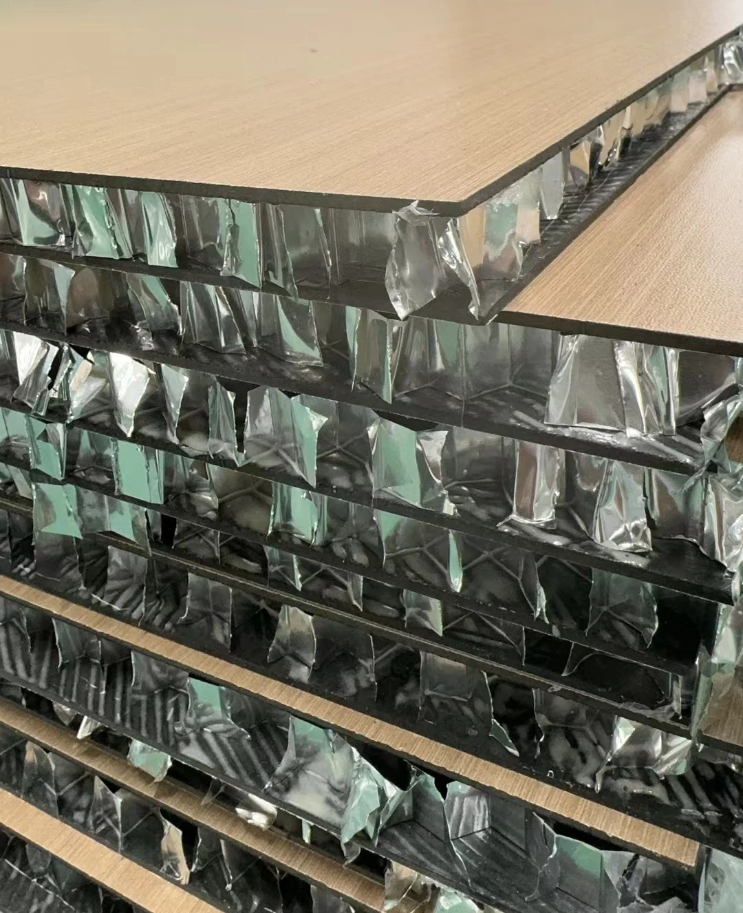 linyi Gormica HPL LAMINATED 6mm HPL Aluminum Honeycomb panel Aluminium Board For Bathroom