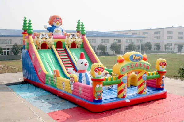 Cheap price China factory directly supply inflatable castle attractions for amusement park for sale