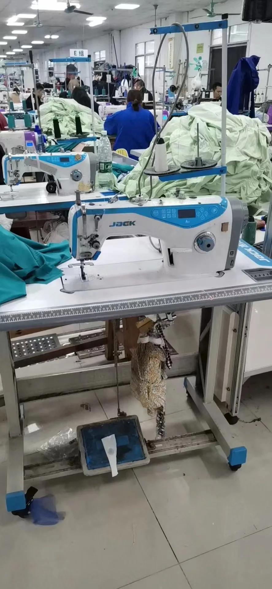 Original Jack A4 Fully Automatic Single Needle Lockstitch Sewing Machine Automatic Thread Trimming Straight Sewing Machine