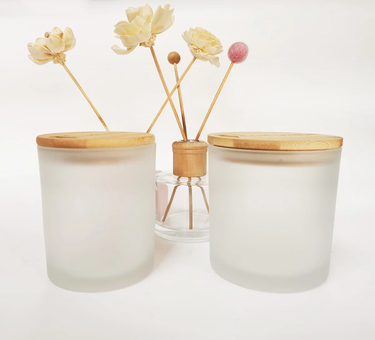 3 Wick 18 oz large Frosted Empty Colored Glass Candle Jars Holder Container Matte Black Candle Glass Jar with Lid