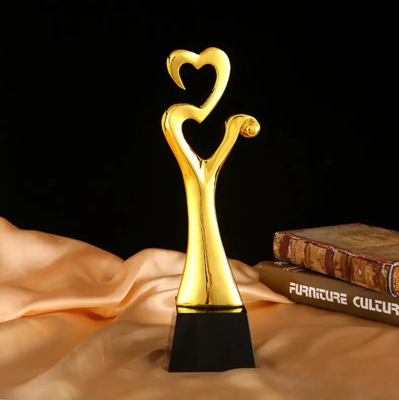 Most Popular custom Shaped Crystal Golden Trophy And Awards for souvenir