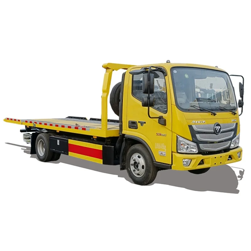 Foton Ouma wrecker оснащен подъемным устройством для удобной транспортировки аварийно-спасательного прицепа