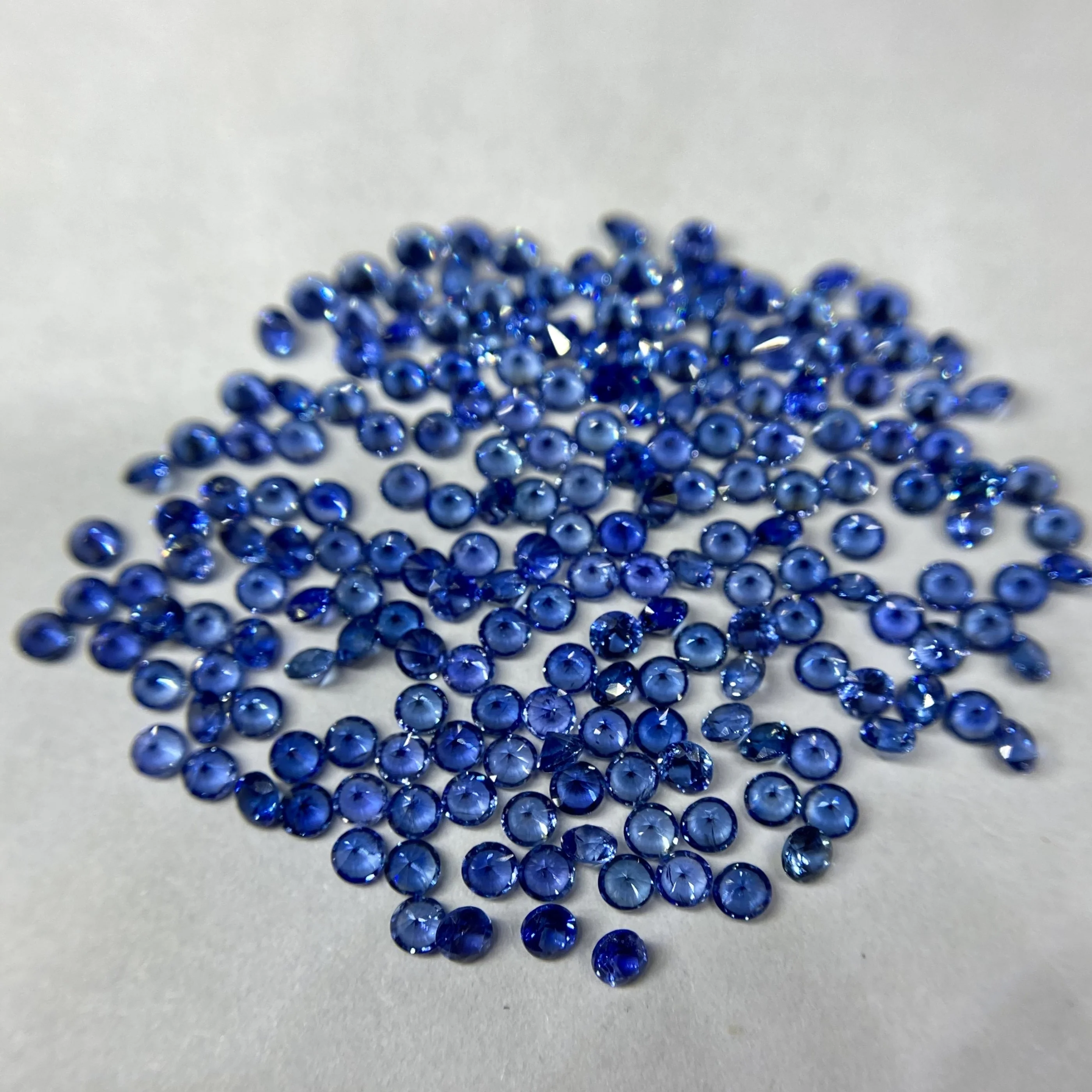 1.5mm natural blue sapphire stone precious stone melee blue gemstone top diamond cut sapphire blue price per carat