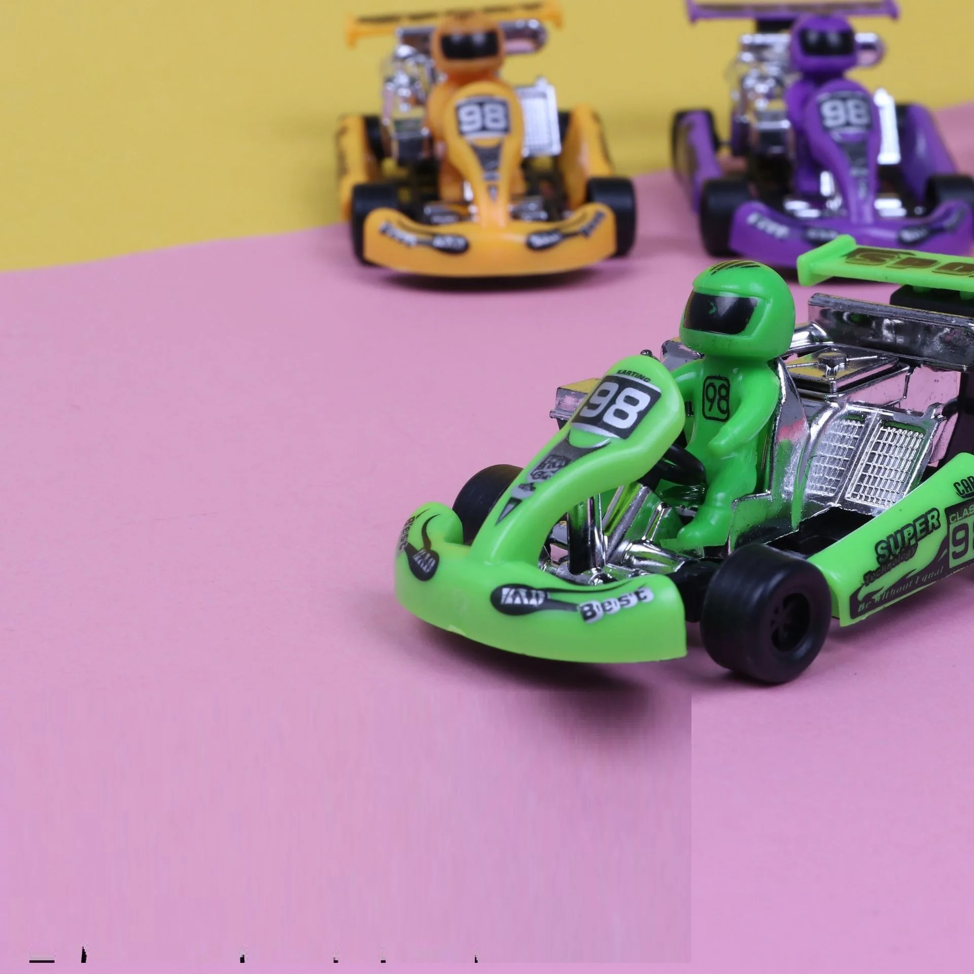 Mini Pull Back Power Go-Kart Car Racing Game Vehicle Model Children Educational Toy Funny Kids Toys for Boys Plastic Car