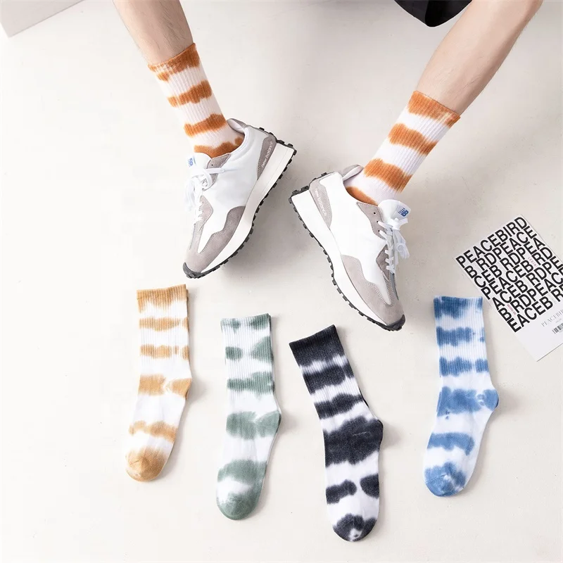 Quentin Dropshipping 2023 Spring Autumn Hot New Cotton Socks Tie-Dye Stripe Series Literary Personality Tube Socks For Men