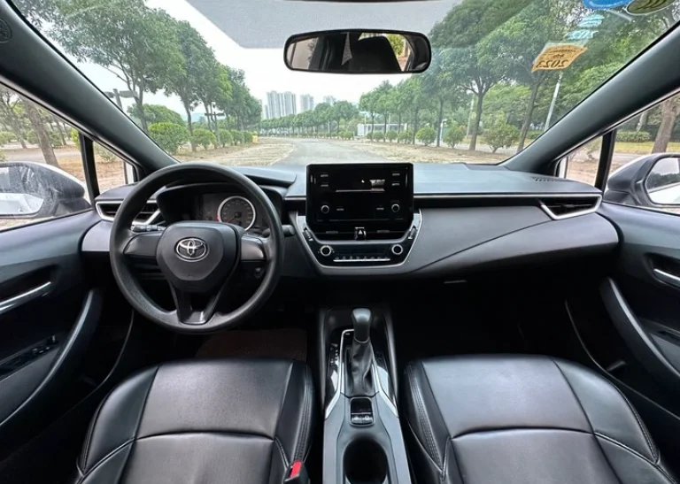 Toyo-ta Levin/lingshang Cheap Petrol Vehicles Used Cars 2.0L Compact Sedan 5 Seats Family Car