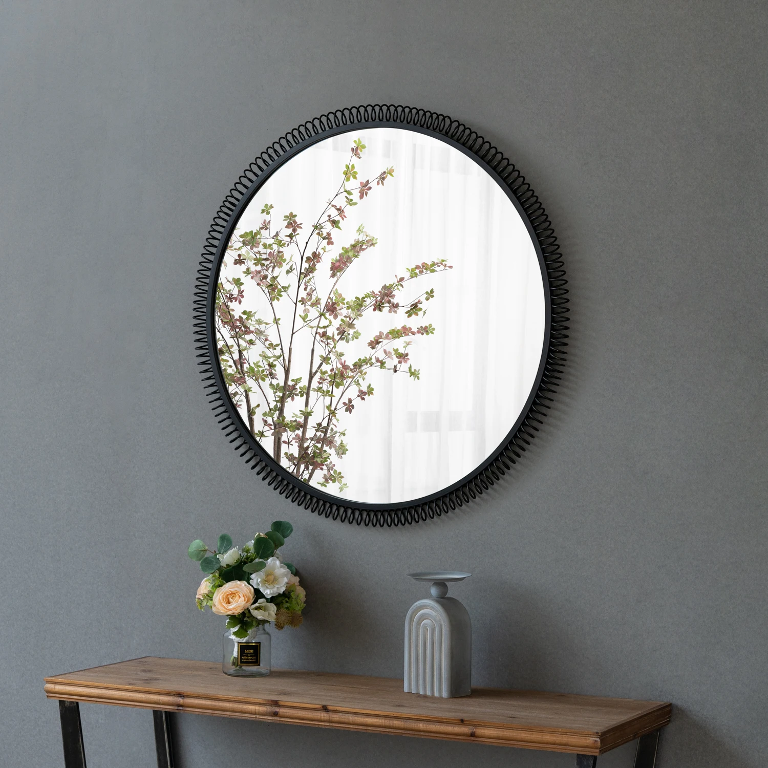 YUNFEI Hot selling factory sale unique decorative wall mirror custom matel mirrorsold 55