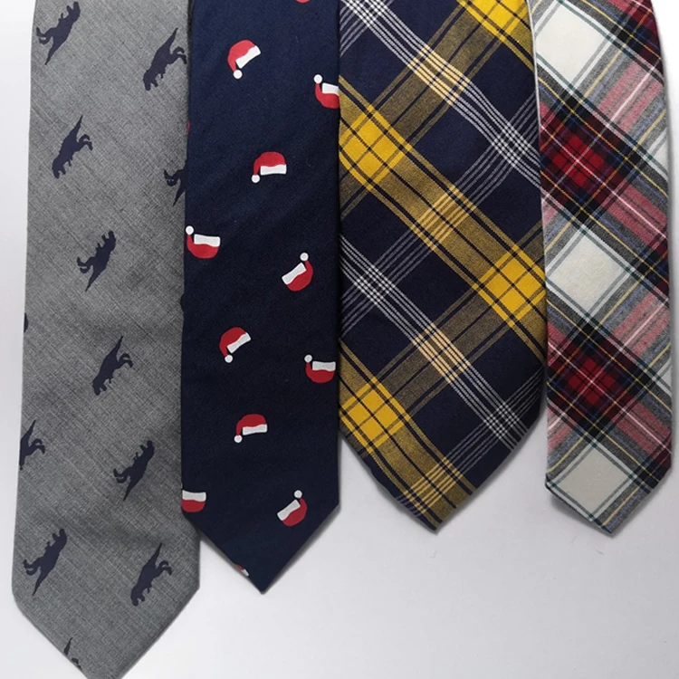 
Галстук-бабочка мужской с геометрическим рисунком в желтую и белую полоску 