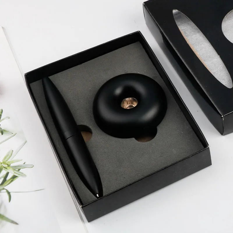 Magnetic levitation pen Desk pen