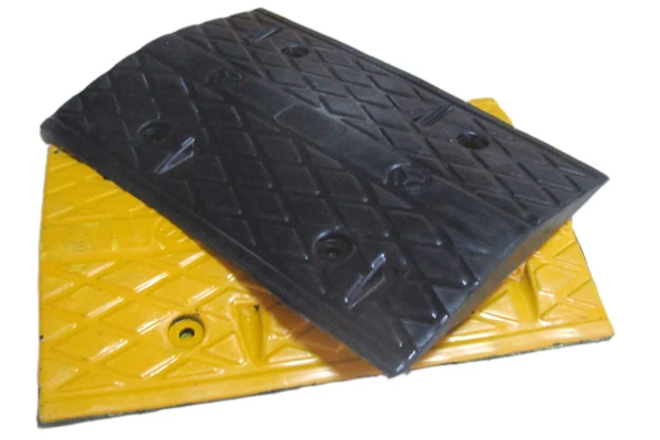 Diamond-Shaped School District Road Deceleration Zone rubber traffic Industrial speed bump