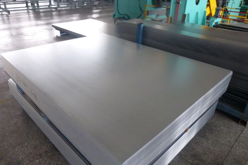 Низкая цена Astm A36 6 мм 10 пластина из мягкой углеродистой стали S235jr Hrc Горячекатаная катушка для строительства