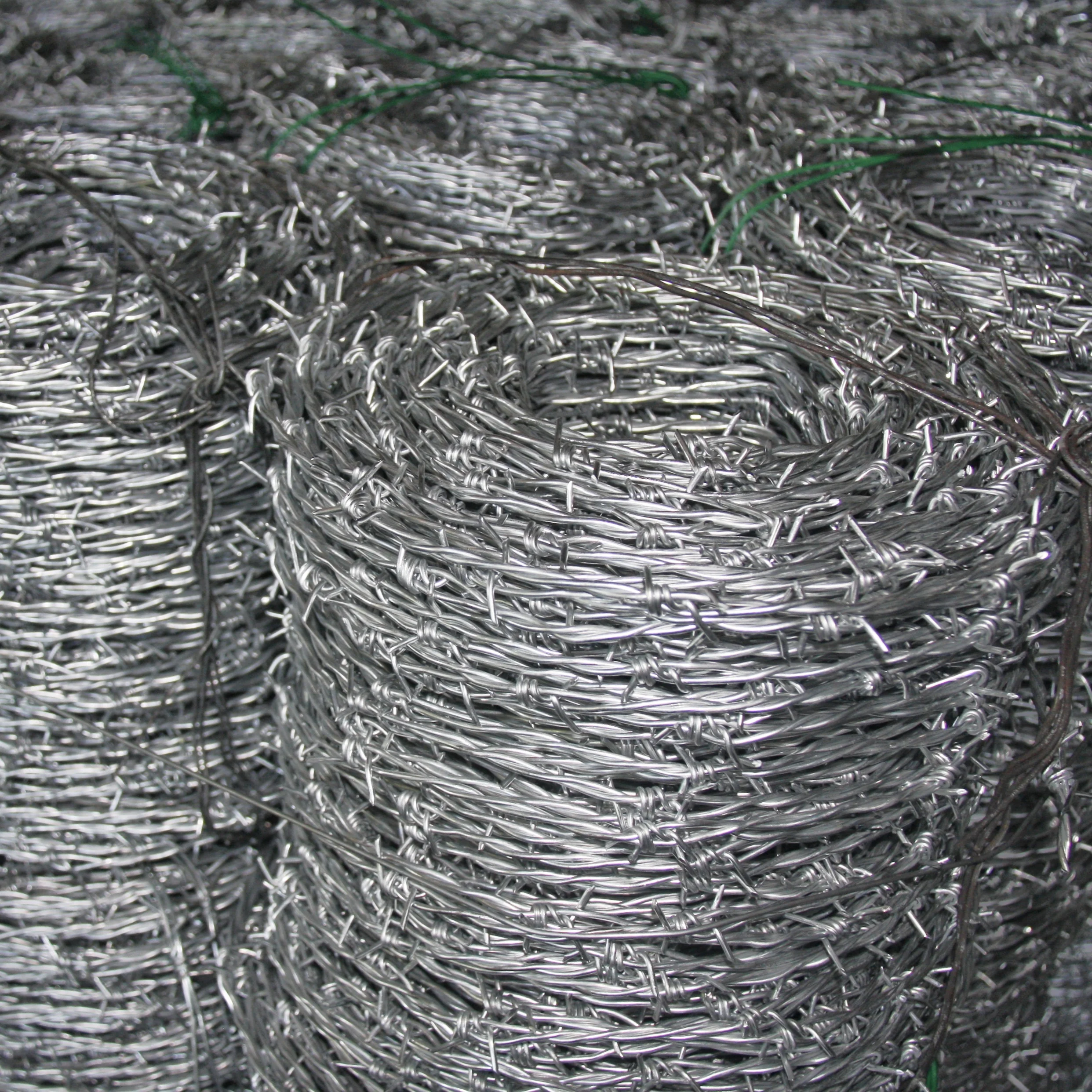 Hot-Dipped Galvanized Barbed Wire Price Per Roll