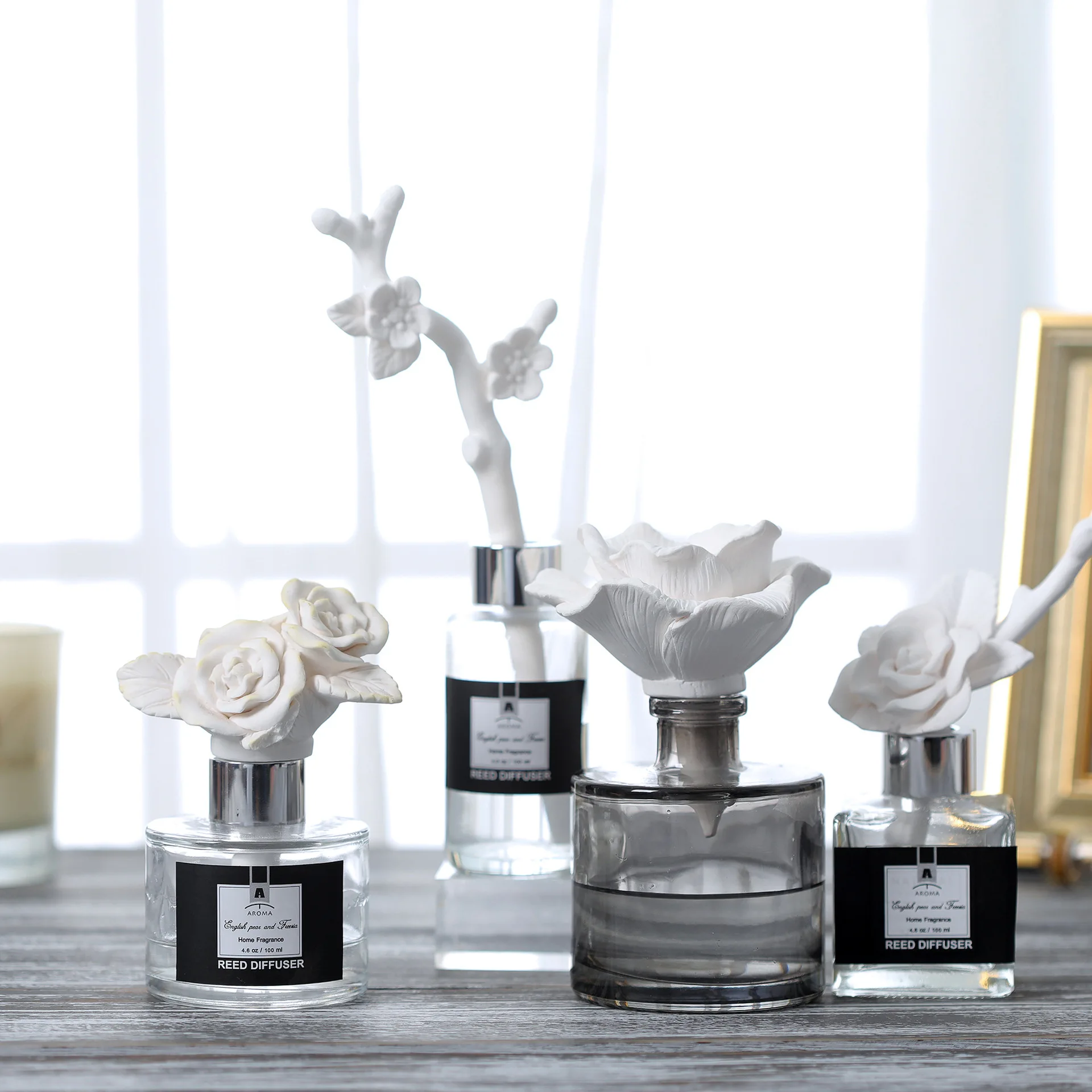 2023 Floral Design Porcelain  Set Aroma Diffuser With Elegant Flower Mosaic
