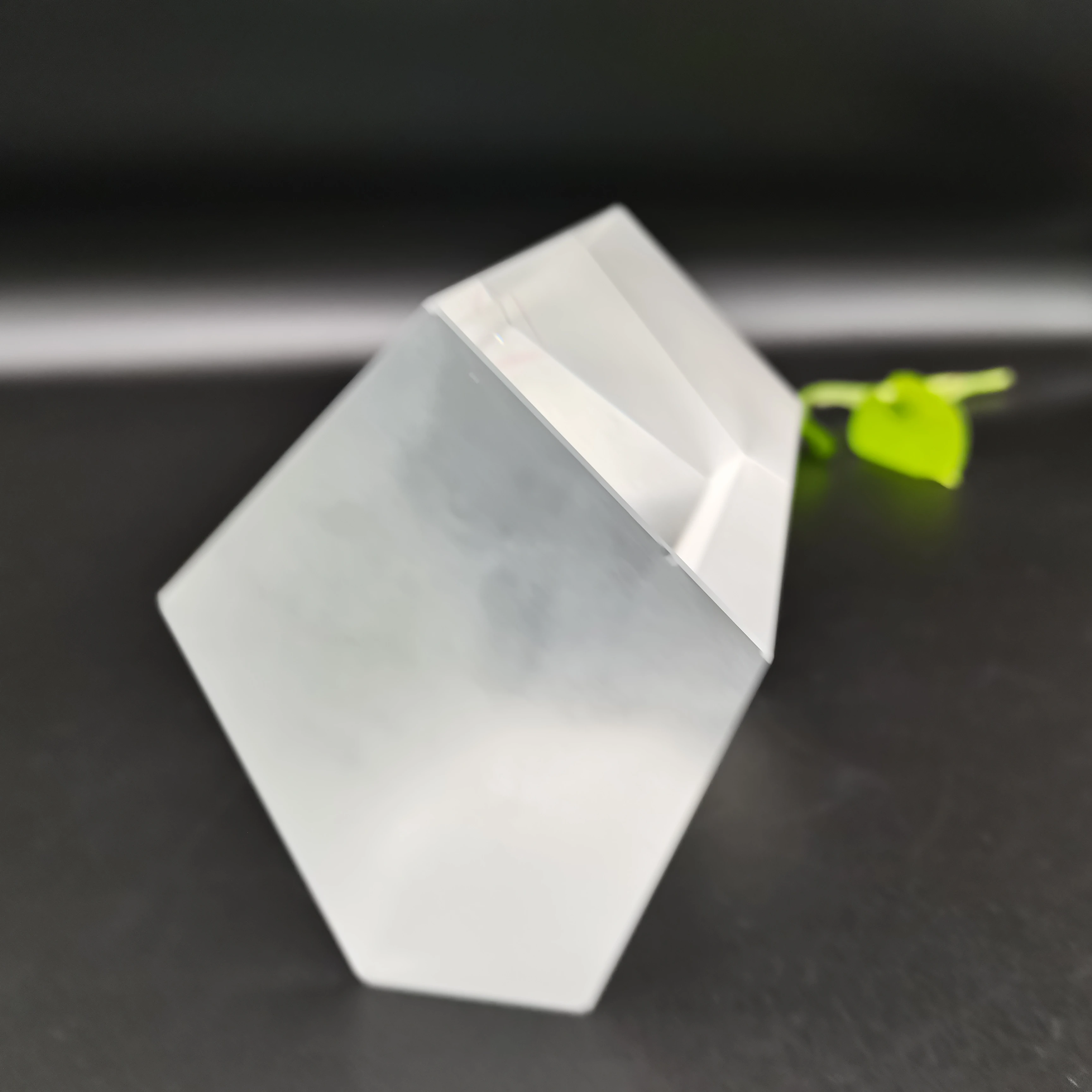 
Custom Optical Glass Hexagonal Half Pentagonal Prisms and Penta Prism 