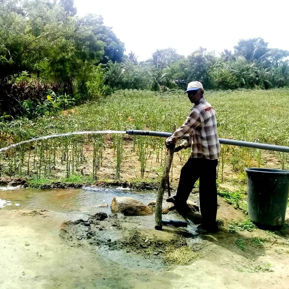 2hp 4inch dc solar submersible pump for 150m deep well good price