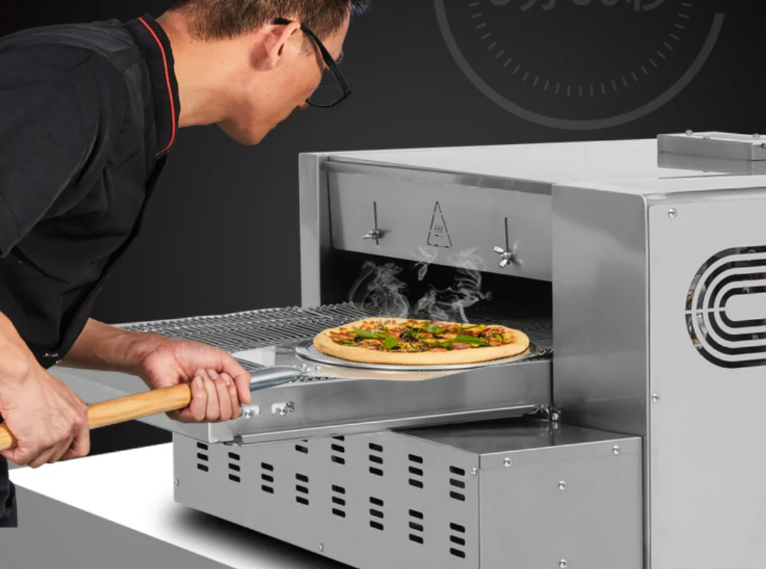 Commercial Fast food restaurants  kitchen larger conveyor belt pizza oven, automatic toasters pizza ovens