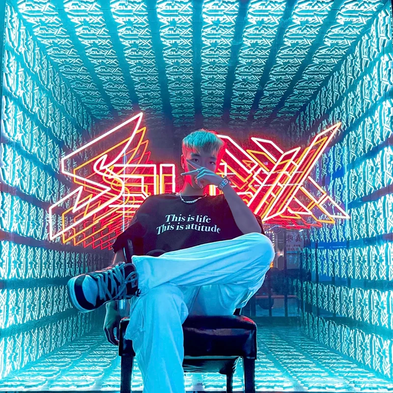 Customized abyss mirror luminous letters outdoor logo wall bar door advertising sign 3D Infinity Mirror colorful letters