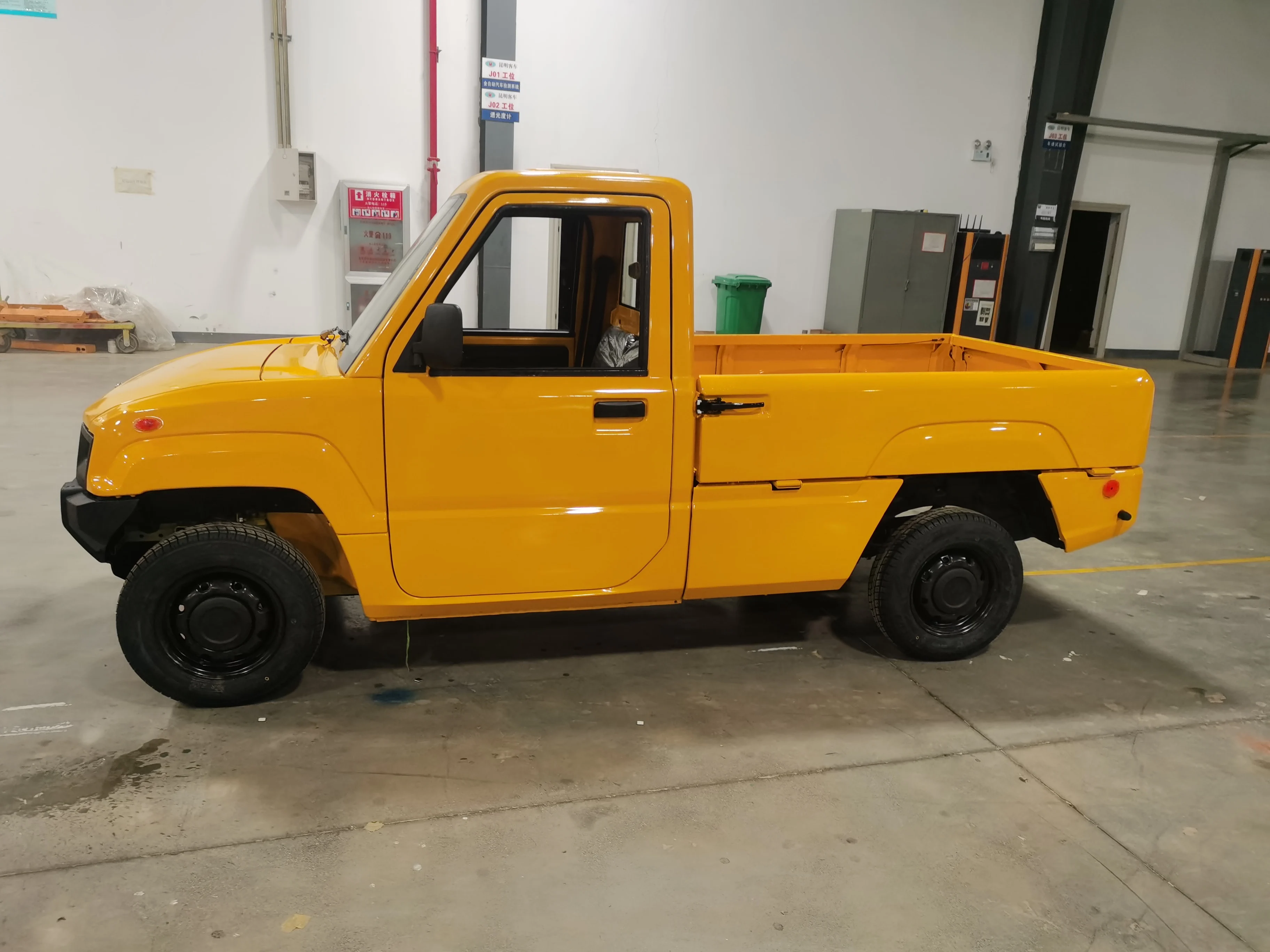 UTV Roadster Off-road Vehicle low speed vehicles Battery Electric truck Cars 4 wheels 2 seats cheap trucks mini electric truck