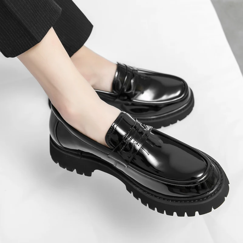 2024 Durable Fancy Lace Up Wedding Oxfords Mens Patent Leather Dress Shoes Black Green Color Thick Sole